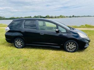 Honda Shuttle 1.3 Hybrid Auto Low Mileage Ideal Fa - Image 3