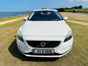 Volvo V40 SALE NOW ON / €11950 / AUTO / FINANCE - Image 4