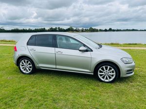 Volkswagen Golf HIGHLINE MODEL / AUTO / FINANCE AV - Image 3