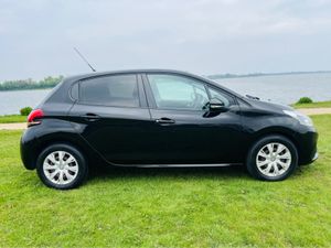 Peugeot 208 208 AUTO / FINANCE ARRANGED - Image 3