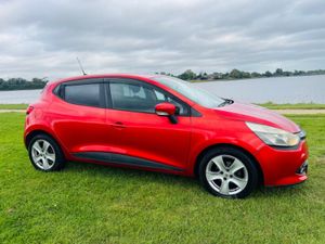 Renault Clio JUST ARRIVED / AUTO / FINANCE AVAILAB - Image 3