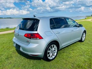 Volkswagen Golf AUTO / HIGHLINE MODEL / FINANCE AV - Image 3