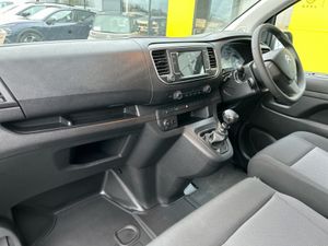 Citroen Dispatch LX 1.5 BLUEHDI 100 LWB - Image 4
