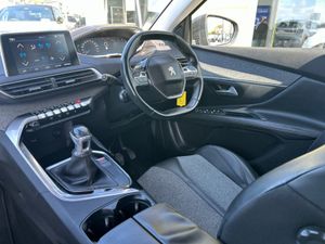 Peugeot 3008 ALLURE 1.6 BLUE HDI 120 4 4DR - Image 3