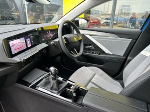 Opel Astra 5 DR HATCH-ELEGANCE-1.2 - Image 3
