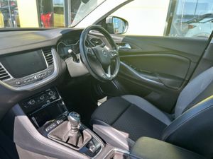 Opel Grandland X SRI 1.5 I T 130PS 4 4DR - Image 3