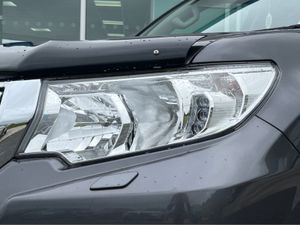 Toyota Land Cruiser LAND CRU CRUISER SWB A AUTO 2D - Image 3