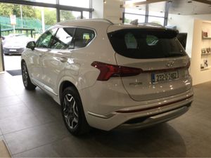Hyundai Santa Fe PREMIUM PLUG IN HYBRID - Top Spec - Image 4