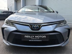 Toyota Corolla 1.8 PETROL HYRBID LUNA SALOON AUTO - Image 2