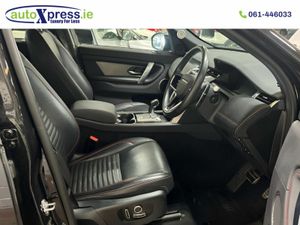 Land Rover Discovery Sport R-DYNAMIC SE Plug in Hy - Image 2