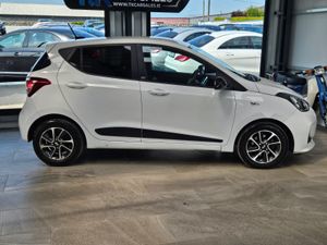 18 HYUNDAI i10 CLASSIC 5 DOOR - Image 4