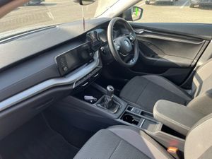 Skoda Octavia Ambition 2.0tdi 115HP Manual - Image 3