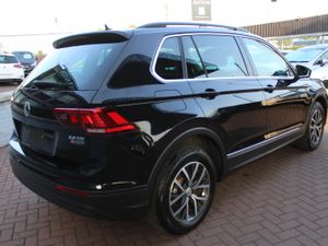VOLKSWAGEN TIGUAN 2.0TDI 4MOTION COMFORTLINE PLUS - Image 4