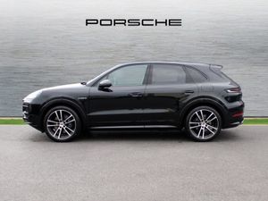 Porsche Cayenne 3.0 Litre Petrol Hybrid - Image 3