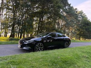 Opel Insignia 2018 Diesel Nice Spec - Image 3