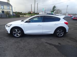 Ford Focus ACTIVE 1.0 125 BHP - Image 4