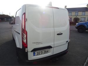Ford Transit Custom CREW CAB  TREND 2.0 10 105M6 3 - Image 4