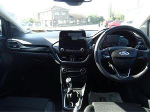 Ford Puma 5 DOOR TITANIUM 1L MHEV 4 4DR - Image 3