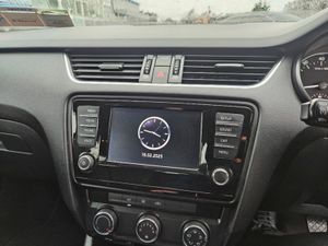 Skoda Octavia Ambition 1.0tsi 115HP 4DR - Image 4