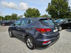Hyundai Santa Fe 7 Seater - Image 3