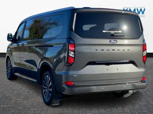 Ford Tourneo 2.5 PHEV LWB Titanium 227 BHP..High S - Image 4