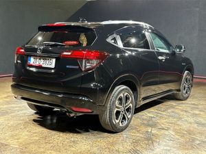 Honda Vezel 1.5 HYBRID SUV - TWO TONE BROWN/BLACK - Image 4