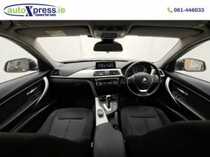 BMW 3-Series 320D Automatic, Reversing camera - Image 2
