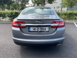 Jaguar XF 2.2 D R-SPORT AUTO *FULL SERVICE HISTORY - Image 4