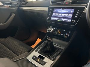Skoda Superb AMBITION 2.0 TDI 150HP 5DR - Image 3