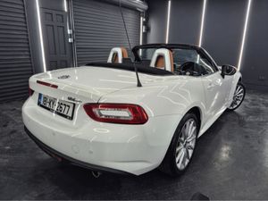 Fiat 124 Spider LUSSO  PLUS - Image 4