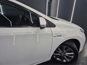 Toyota Auris 1.8 HYBRID SOL AUTO - Image 2