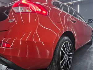 Volvo V40 D3 MOMENTUM ED AT 5DR AUTO - Image 2