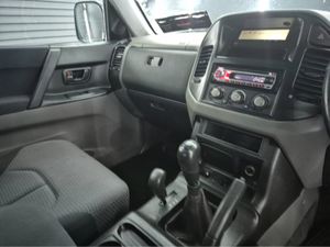 Mitsubishi Shogun 3.2 DID EQUIPPE 3DR - Image 3