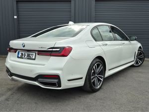 BMW 7-Series 745E M SPORT 4DR AUTO - Image 4