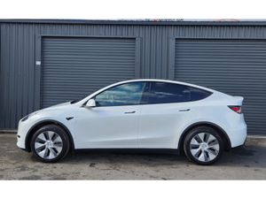 Tesla Model Y RWD - Image 4