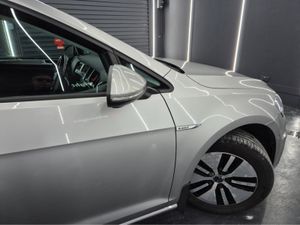 Volkswagen Golf 115bhp 5DR AUTO E-GOLF - Image 2