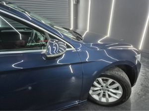 Volkswagen Passat CL 1.6 TDI MANUAL 6SPEED FWD 120 - Image 3