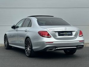 Mercedes-Benz E220d AMG *Panroof - Image 3