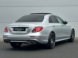 Mercedes-Benz E220d AMG *Panroof - Image 4