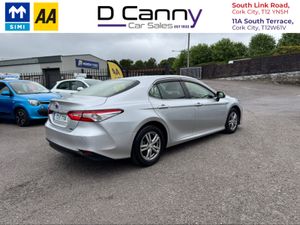 Toyota Camry Hybrid - Image 4