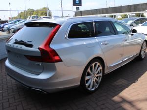 VOLVO V90 T8 TWIN ENGINE PLUG IN HYBRID INSCRIPTIO - Image 4