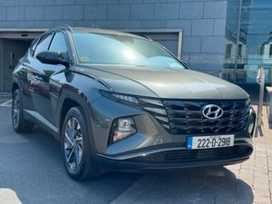 Hyundai Tucson 2WD Executive  Leather - Image 3