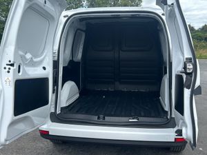 Mercedes-Benz Citan 2025 Automatic - Image 4