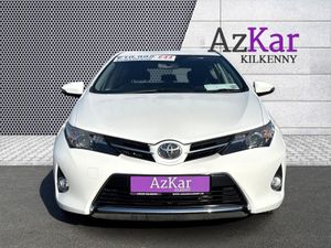 Toyota Auris 2015 D-4D AURA 1.4D €64 P/W WITH NO C - Image 2