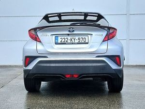 Toyota C-HR 1.8 Hybrid Sport - Image 4
