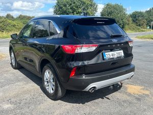 Ford Kuga 2022 - Image 3