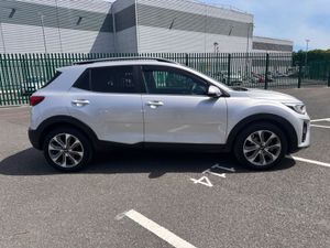 Kia Stonic 1.4 PETROL, LOW MILEAGE, NEW NCT, FINAN - Image 3