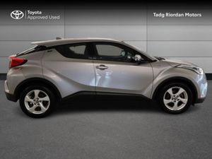 Toyota C-HR HYBRID LUNA - Image 3