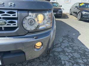 Land Rover Discovery 3.0D V6  5 SEAT...NEW DOE.. - Image 3
