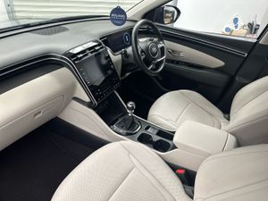 Hyundai Tucson Exec TWO Tone  top Seller   100 P/W - Image 4